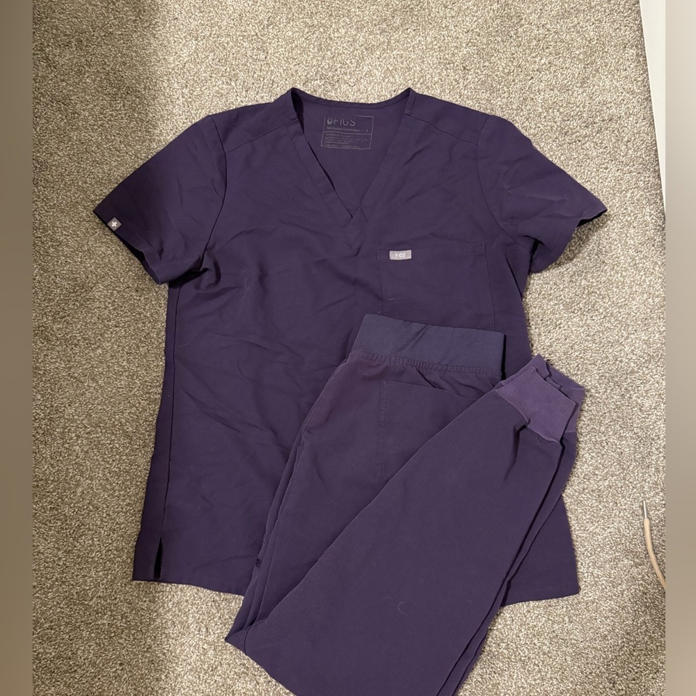 FIGS purple shadow set size small